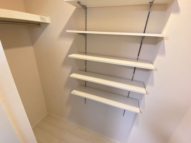 ��ʌ�����s�씵���J�T���ڂ̃}���V�����̎��[