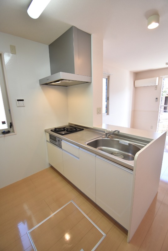 ��ʌ��������܎s�΋擹�c�y�R���ڂ̃A�p�[�g�̃L�b�`��