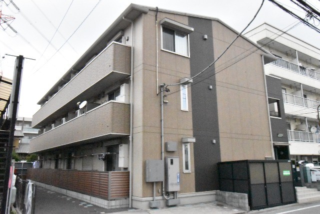 ��ʌ�����s������R����3-37�̃A�p�[�g�̌����O��