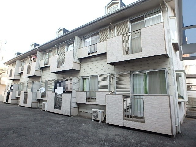 ��ʌ��������܎s��{����ؒ��S����647-1�̃A�p�[�g�̌����O��