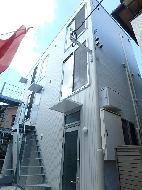 ��ʌ��������܎s�k����i���Q���ڂ̃A�p�[�g�̌����O��