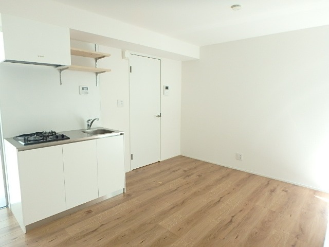 ��ʌ��������܎s�k����i���Q���ڂ̃A�p�[�g�̋��ԁE���r���O