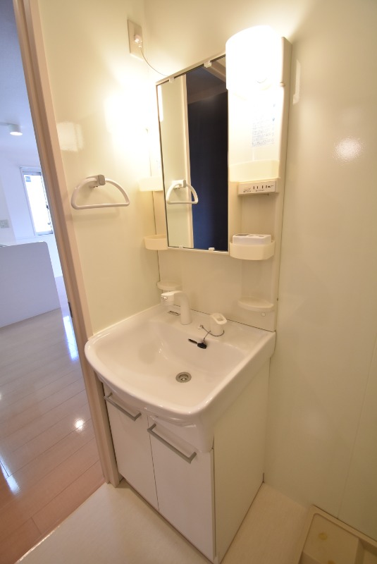 ��ʌ��������܎s�΋擹�c�y�R���ڂ̃A�p�[�g�̐��ʏ�