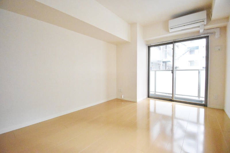 ��ʌ��z�J�s��z�J�S���ڂ̃}���V�����̋����E���r���O