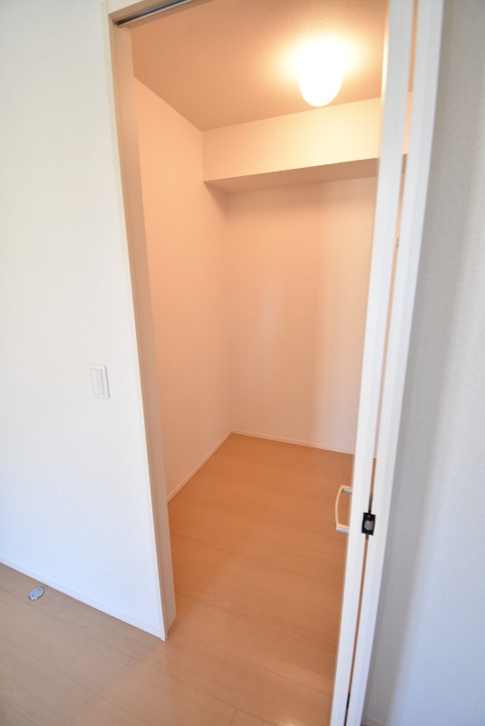 ��ʌ��������܎s�΋擹�c�y�R���ڂ̃A�p�[�g�̎��[