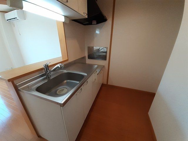 ��ʌ�����s���L�P���ڂ̃A�p�[�g�̃L�b�`��