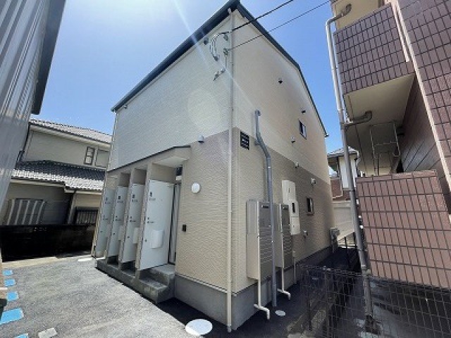 ��ʌ��������܎s������厚���[��634-2�̃A�p�[�g�̌����O��