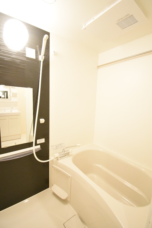 ��ʌ��������܎s������㗎���T���ڂ̃A�p�[�g�̃o�X