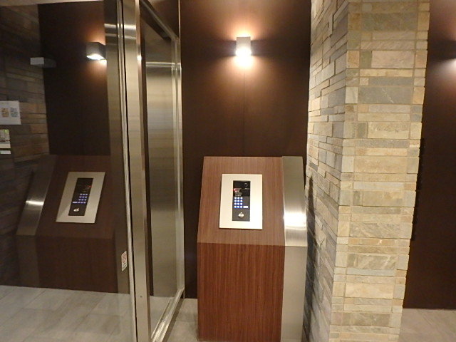 ��ʌ��������܎s�Y�a���؍�R���ڂ̃}���V�����̂��̑�