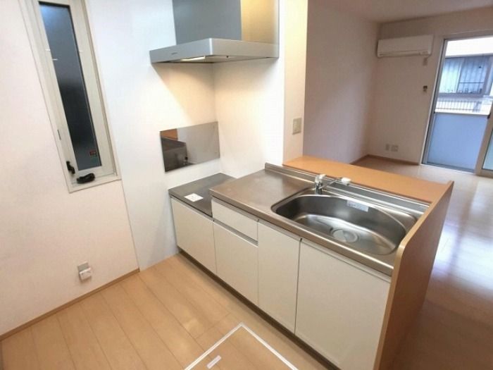 ��ʌ��������܎s�΋擹�c�y�Q���ڂ̃A�p�[�g�̃L�b�`��