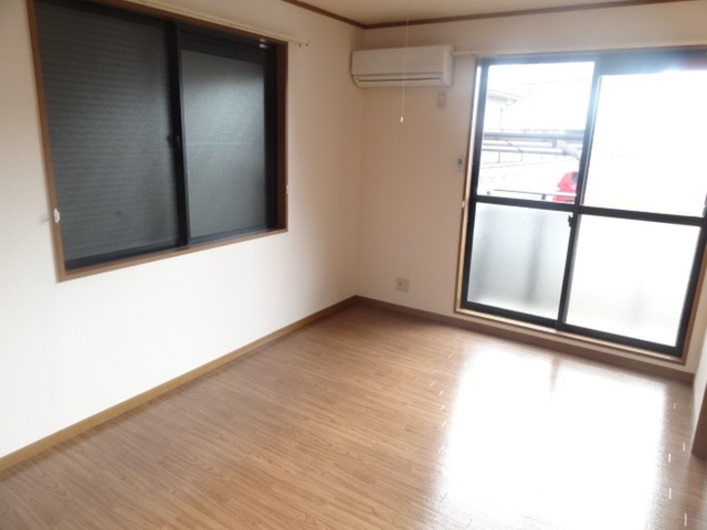 ��ʌ��������܎s��{��O���P���ڂ̃A�p�[�g�̋��ԁE���r���O