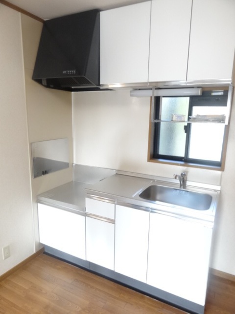 ��ʌ��������܎s��{��O���P���ڂ̃A�p�[�g�̃L�b�`��