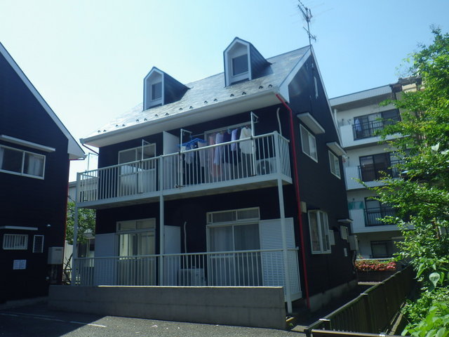 ��ʌ��������܎s�k��ޗǒ��̃A�p�[�g�̃G���g�����X