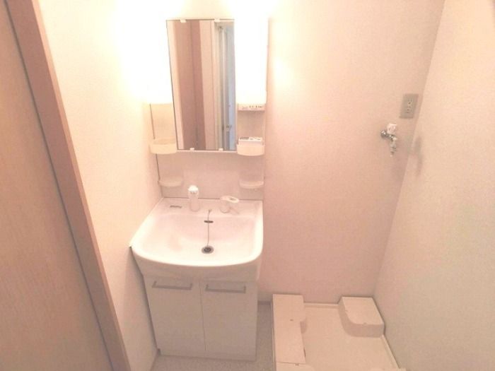 ��ʌ��������܎s�΋擹�c�y�Q���ڂ̃A�p�[�g�̐��ʏ�