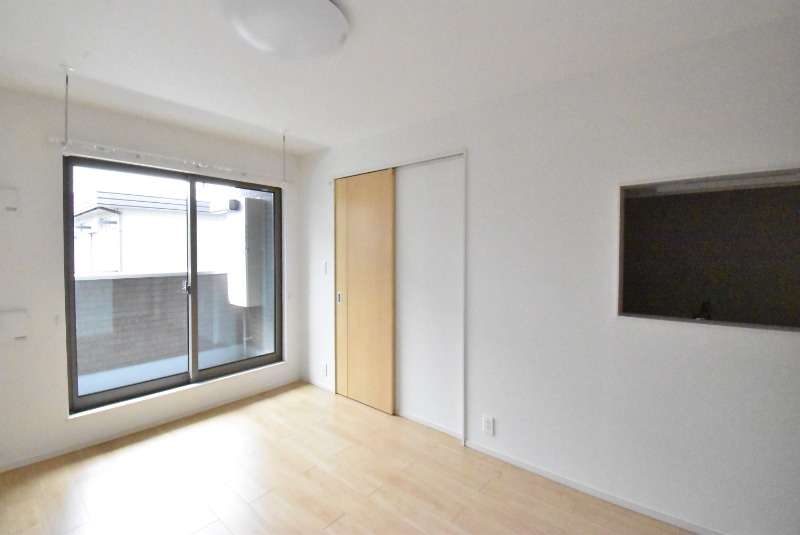 ��ʌ�����s����R���ڂ̃A�p�[�g�̋��ԁE���r���O