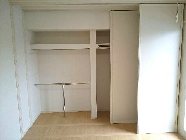 ��ʌ��������܎s�΋擌�Y�a�R���ڂ̃A�p�[�g�̎��[