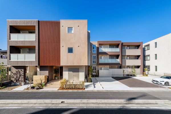 ��ʌ��������܎s�΋�����R���ڂ̃}���V�����̌����O��