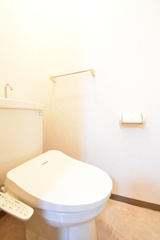 ��ʌ�����s�˒˂R���ڂ̃A�p�[�g�̃g�C��