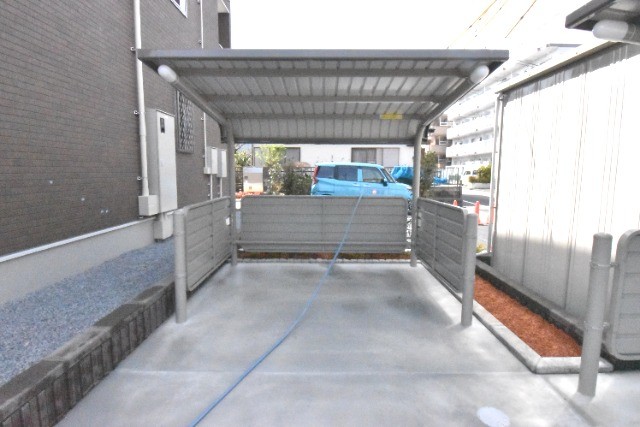 ��ʌ�����s����R���ڂ̃A�p�[�g�̂��̑�