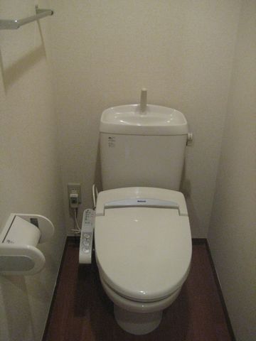 ��ʌ��������܎s�k����i���Q���ڂ̃A�p�[�g�̃g�C��