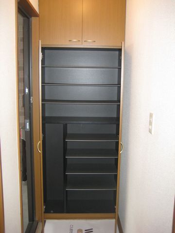 ��ʌ��������܎s�k����i���Q���ڂ̃A�p�[�g�̌���