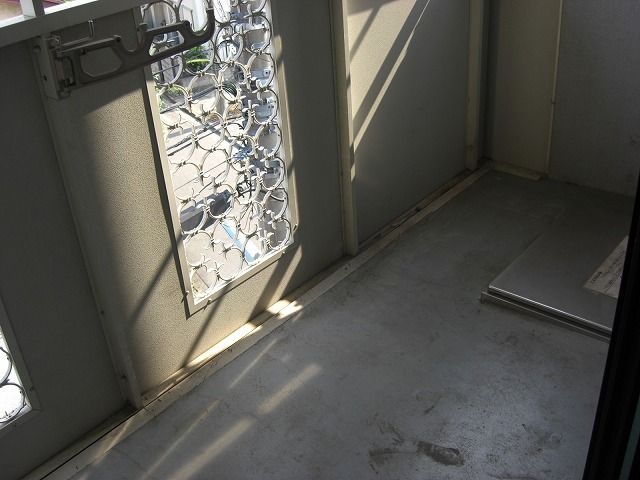 ��ʌ��������܎s�΋擹�c�y�S���ڂ̃A�p�[�g�̃o���R�j�[