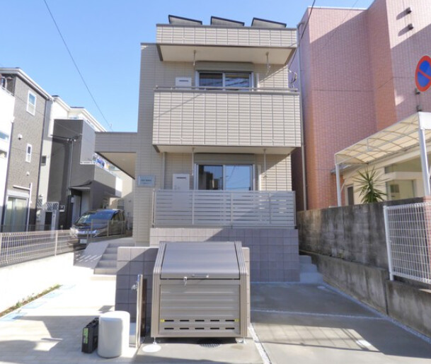 ��ʌ�����s�씵���J�S����8-17�̃}���V�����̌����O��