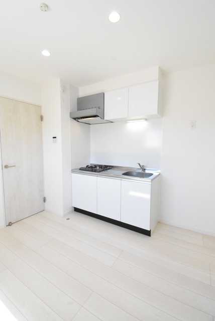 ��ʌ��������܎s��{�擌���P���ڂ̃A�p�[�g�̋����E���r���O