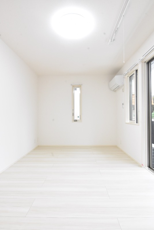 ��ʌ��������܎s�k����i���Q���ڂ̃A�p�[�g�̋��ԁE���r���O