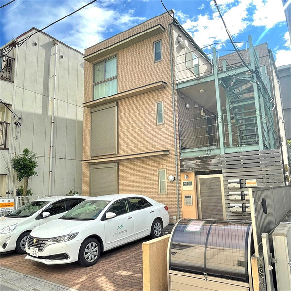 ��ʌ��������܎s��{��㏬���̃A�p�[�g�̌����O��