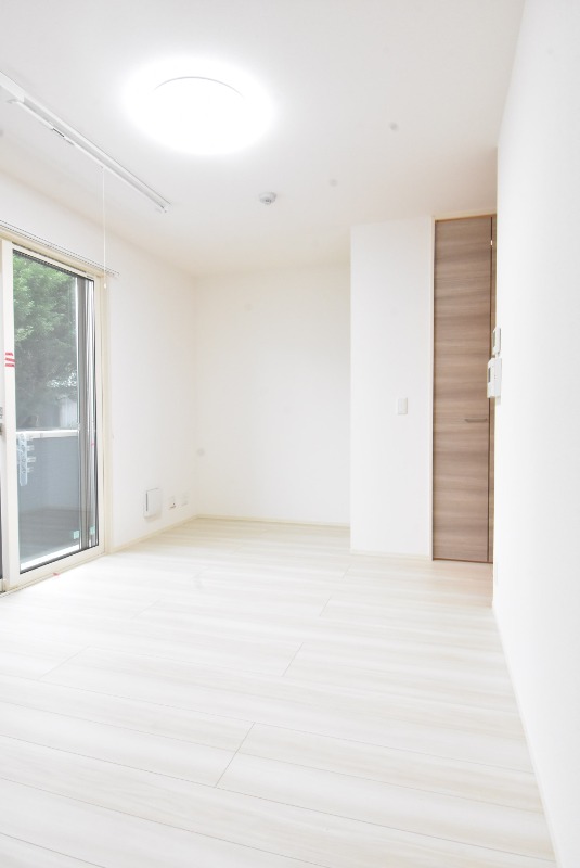 ��ʌ��������܎s�k����i���Q���ڂ̃A�p�[�g�̂��̑������E�X�y�[�X