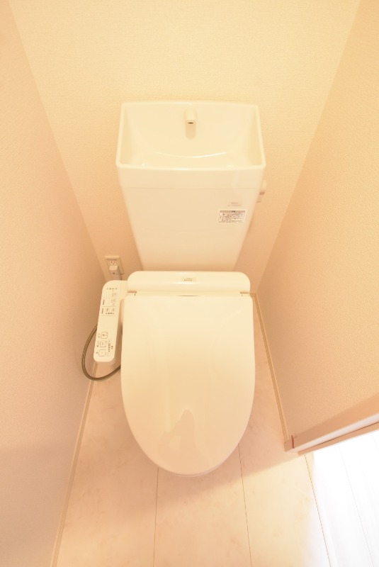 ��ʌ��������܎s�k����i���Q���ڂ̃A�p�[�g�̃g�C��