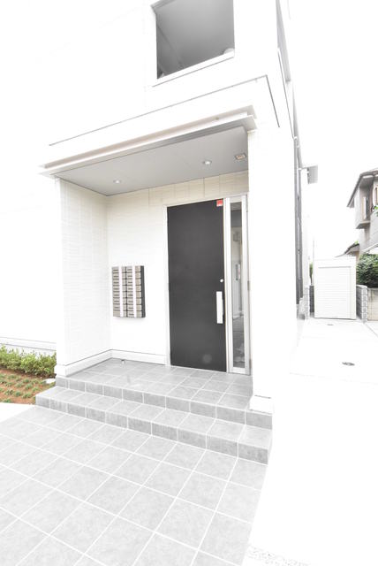 ��ʌ��������܎s�k����i���Q���ڂ̃A�p�[�g�̃G���g�����X