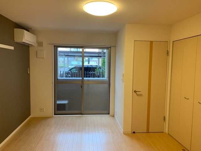 ��ʌ��z�J�s���C�N�^�E���Q���ڂ̃A�p�[�g�̂��̑������E�X�y�[�X