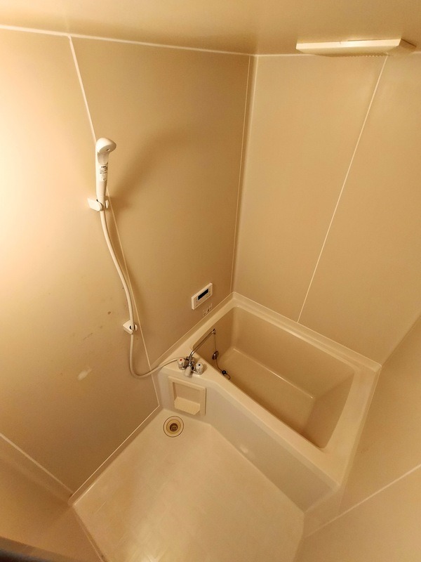 ��ʌ��������܎s��{��O���S���ڂ̃A�p�[�g�̃o�X