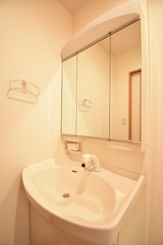 ��ʌ�����s������S���ڂ̃}���V�����̐��ʏ�