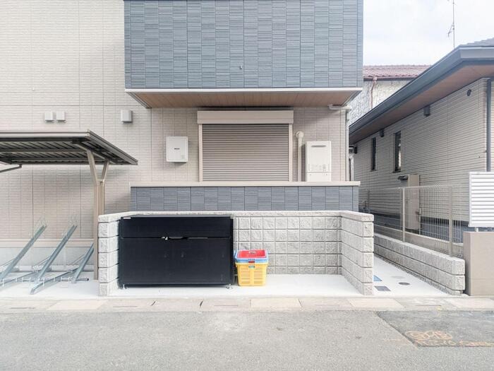 ��ʌ��z�J�s�o�˒��̃A�p�[�g�̂��̑�