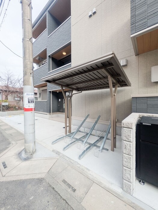 ��ʌ��z�J�s�o�˒��̃A�p�[�g�̂��̑�