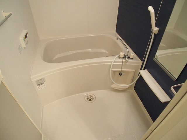 ��ʌ��k�����S�ɓޒ������j�S���ڂ̃A�p�[�g�̃o�X