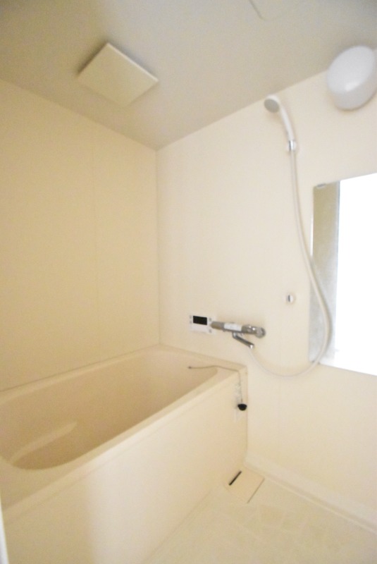 ��ʌ�����s������P���ڂ̃}���V�����̃o�X