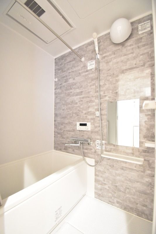 ��ʌ�����s�厚�ؑ]�C�̃A�p�[�g�̃o�X