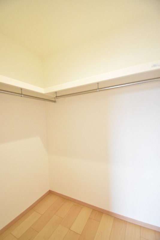 ��ʌ�����s�厚�ؑ]�C�̃A�p�[�g�̎��[