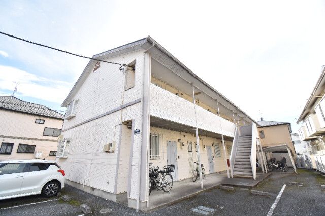 ��ʌ��������܎s�����擌��{�P����73-27�̃A�p�[�g�̌����O��