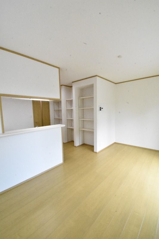 ��ʌ��������܎s������厚�@���̃A�p�[�g�̋��ԁE���r���O