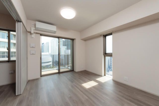 ��ʌ��������܎s��{����ؒ��Q���ڂ̃}���V�����̋��ԁE���r���O