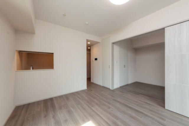 ��ʌ��������܎s��{����ؒ��Q���ڂ̃}���V�����̋����E���r���O