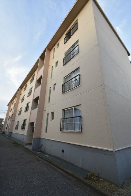 ��ʌ��������܎s��΋�{���P����10-11�̃}���V�����̌����O��