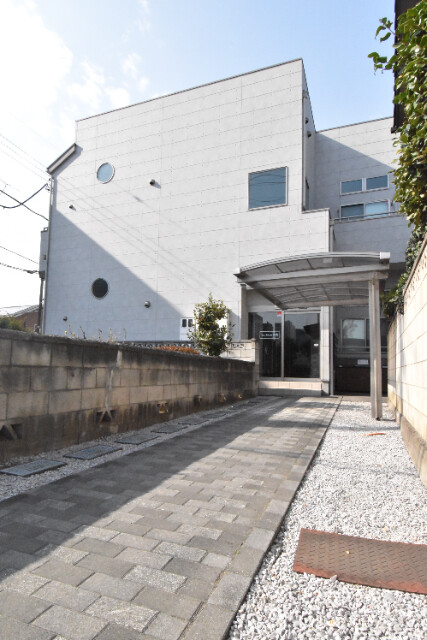 ��ʌ��������܎s��{��听���P����12-1�̃A�p�[�g�̌����O��