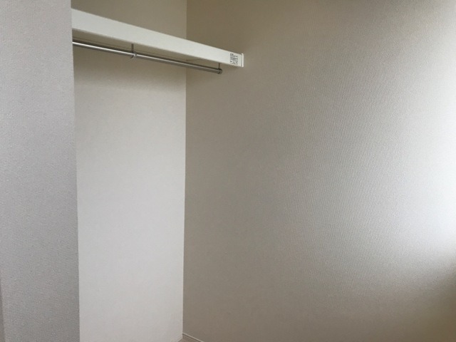 ��ʌ��������܎s�΋�厚���̃A�p�[�g�̎��[