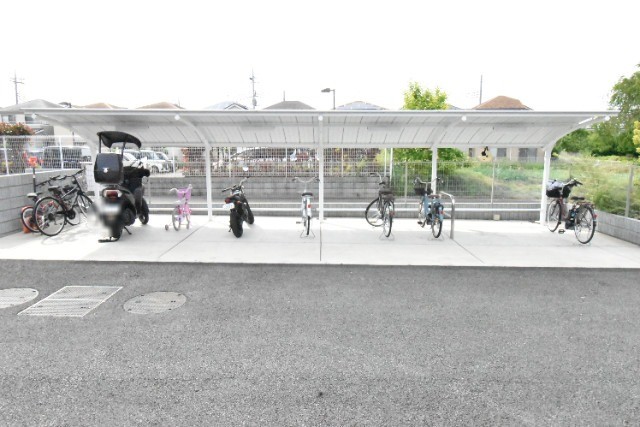 ��ʌ��������܎s�΋�厚���̃A�p�[�g�̂��̑�